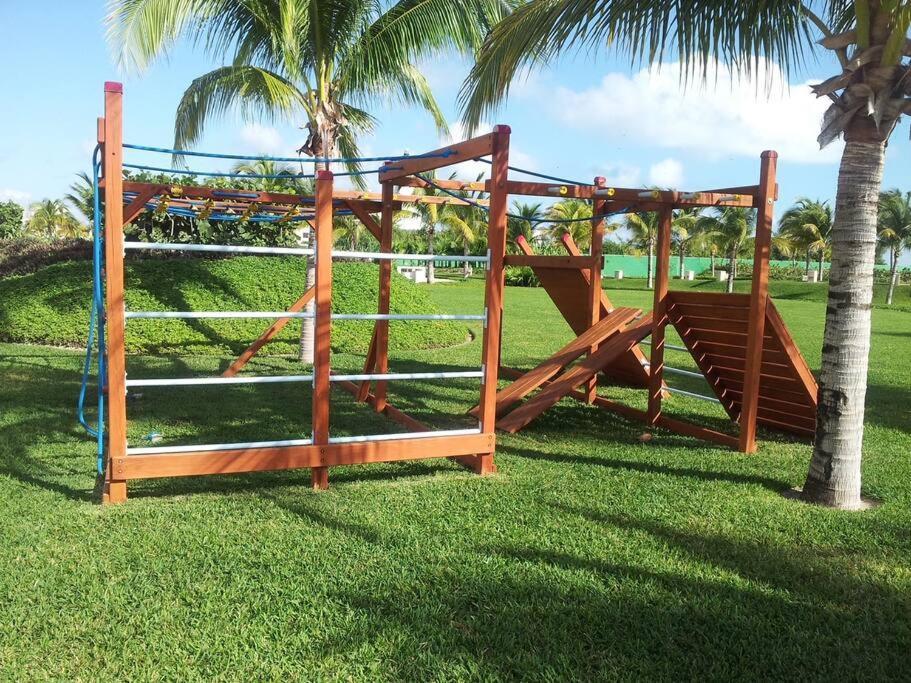 Punta Me Luxury Apartments Ocean View & Beach Front In Amara カンクン エクステリア 写真
