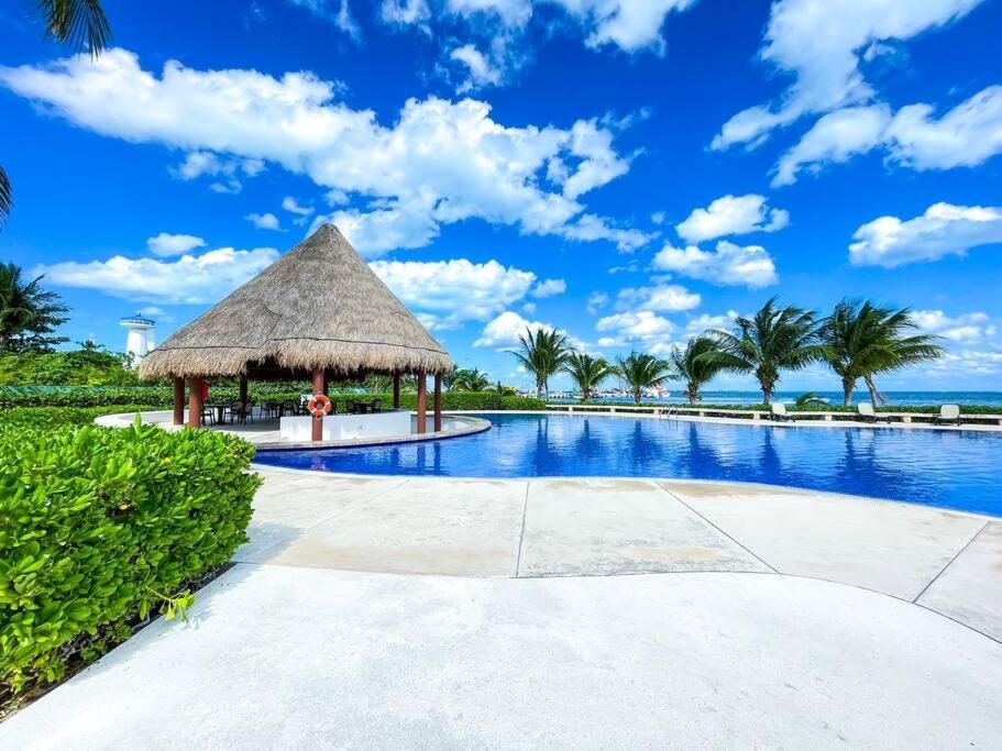 Punta Me Luxury Apartments Ocean View & Beach Front In Amara カンクン エクステリア 写真